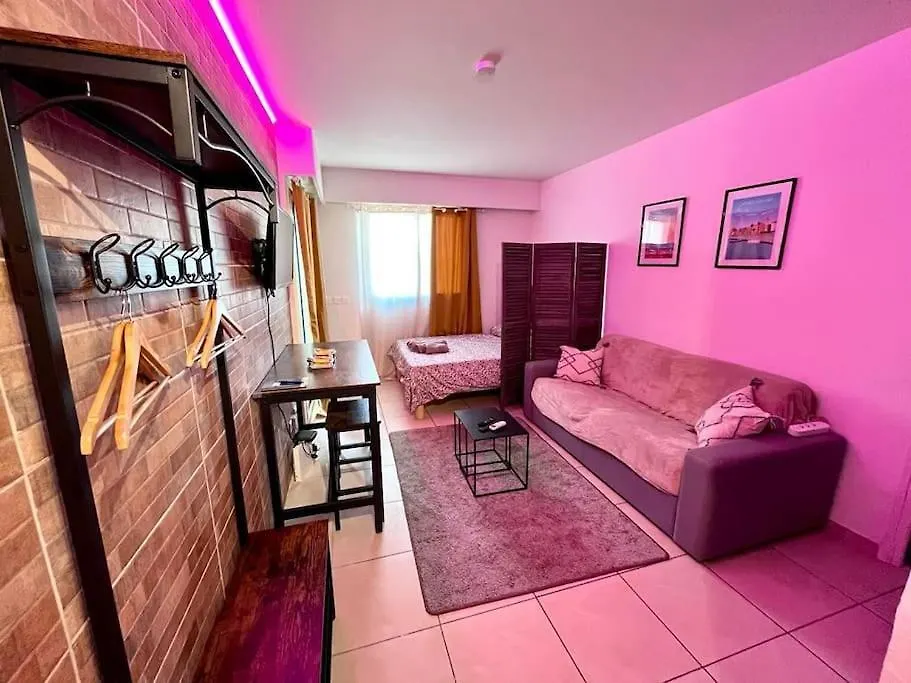 Parking + Piscine, Tout Confort, Proche Aeroport & Mer Saint-Laurent-du-Var Appartamento
