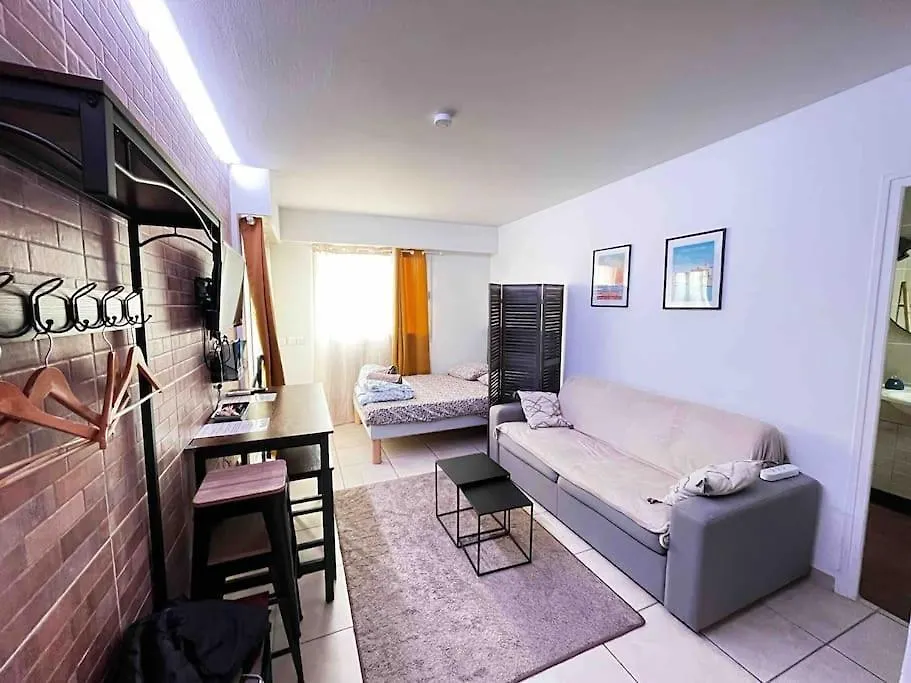 Parking + Piscine, Tout Confort, Proche Aeroport & Mer Saint-Laurent-du-Var